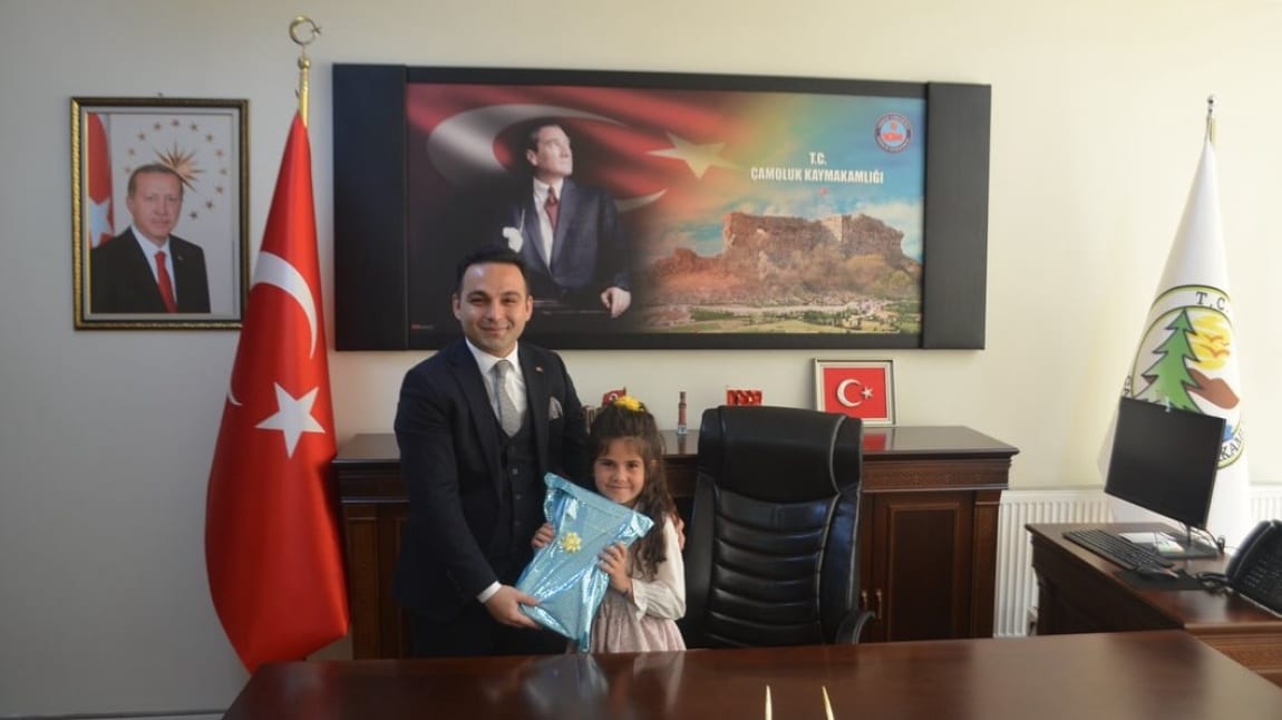 23 Nisan Çocukları Makam Koltuklarında